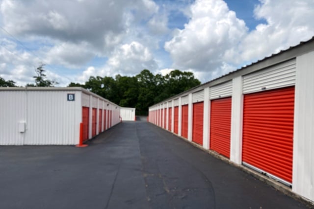 Property 701 image number 1