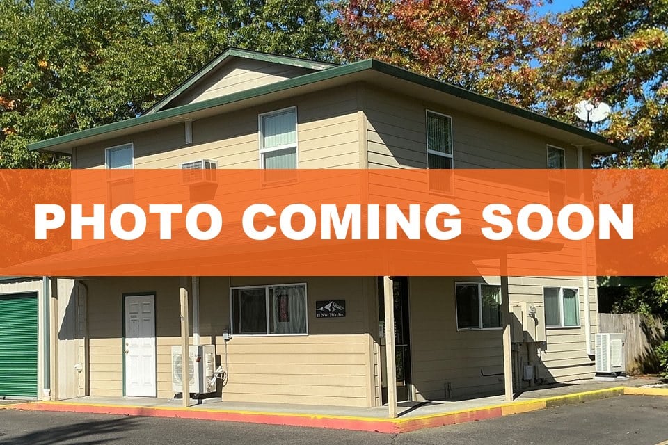 10×20 Garage in Battleground, WA 18 NW 29th Ave Battleground, Washington