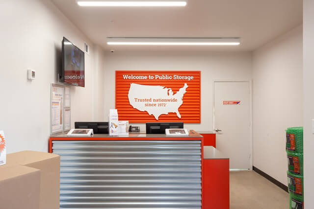 Public Storage in Fort Worth, TX  1048 E Seminary Drive 3