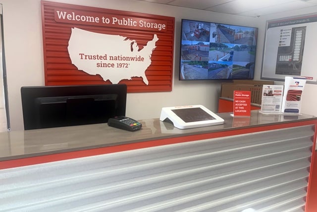 Property 709 image number 2