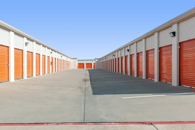 Property 710 image number 1