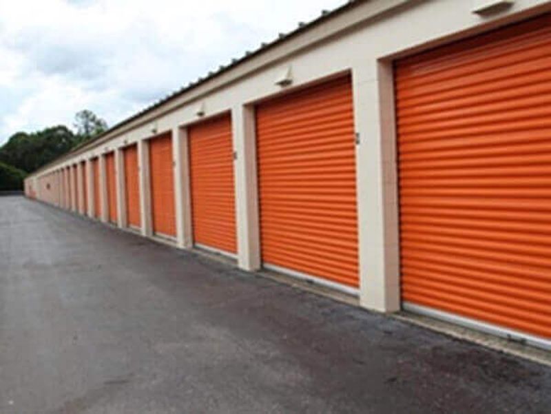 Property 711 image number 1