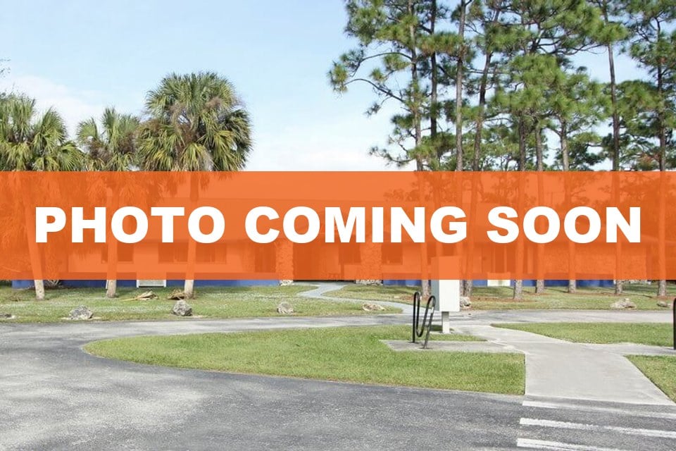 12×30 Self Storage Unit in Palm City, FL 4125 SW Martin Hwy Ste 10 Palm City, Florida