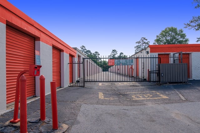 Public Storage  2832 Broad River Road in Columbia, SC