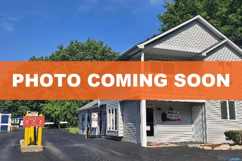 10×20 Self Storage Unit in Rochester Hills, MI 2570 Crooks Rd Rochester Hills, Michigan