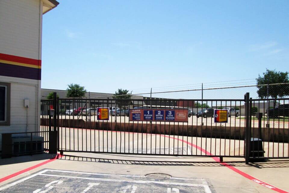 Public Storage  1147 West Hurst Blvd in Hurst, TX