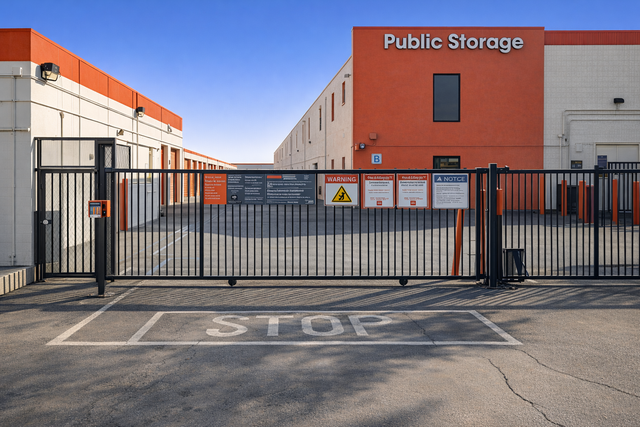Self Storage Unit in Pacoima, California 3