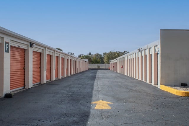 20×10 Public Storage: Parking Lot in Fern Park, FL 7190 S US Highway 17/92 Fern Park, Florida 2