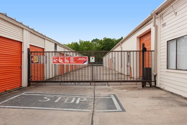 Public Storage  5460 Addicks Satsuma Road in Houston, TX