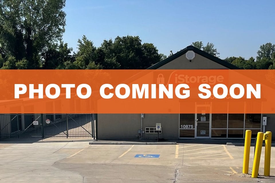 10×18 Parking Lot in Parkville, MO 10875 NW Highway 45 Parkville, Missouri