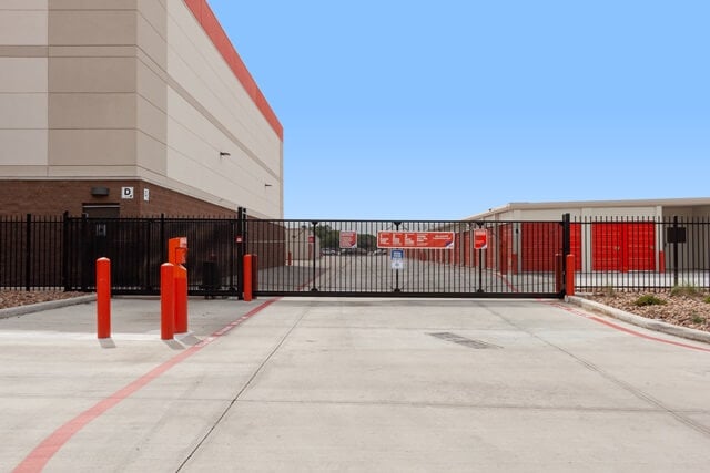 Public Storage  150 Dominion Drive in Katy, TX