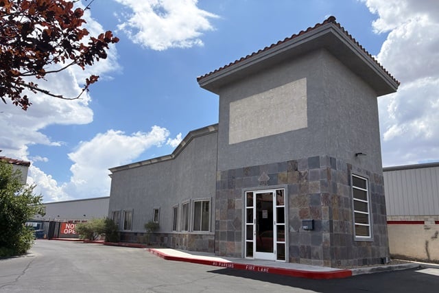 10×15 Garage in Las Vegas, NV