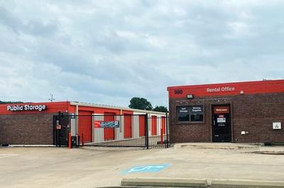 Public Storage