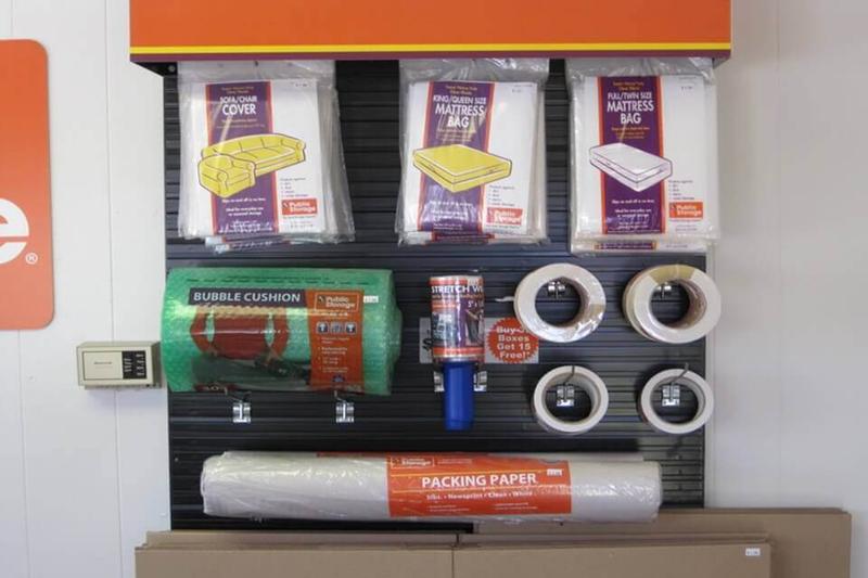 Property 748 image number 2