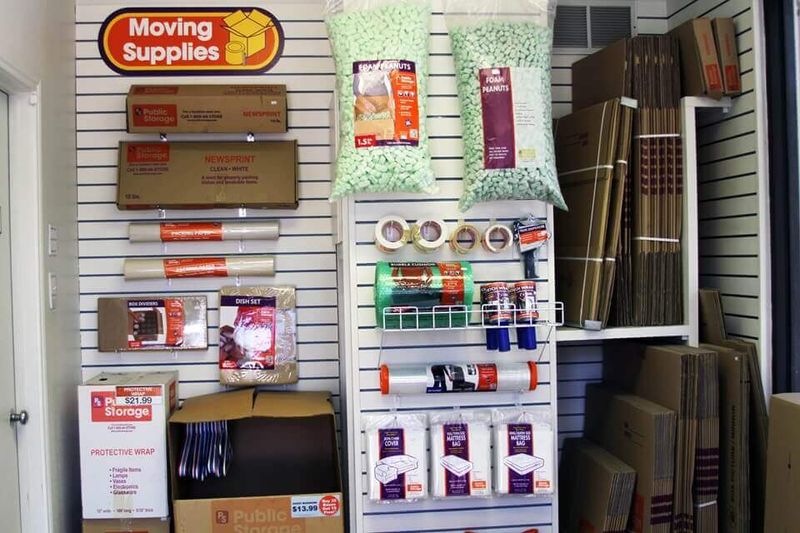 Property 749 image number 2