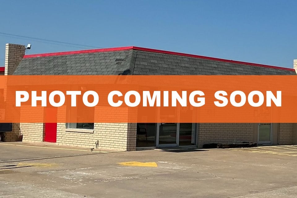 10×20 Parking Lot in Tulsa, OK 12323 E Skelly Dr Tulsa, Oklahoma