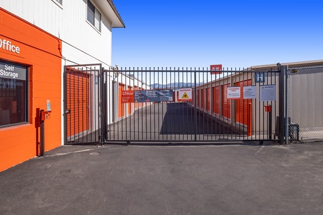 Public Storage  13333 Osborne Street in Pacoima, CA