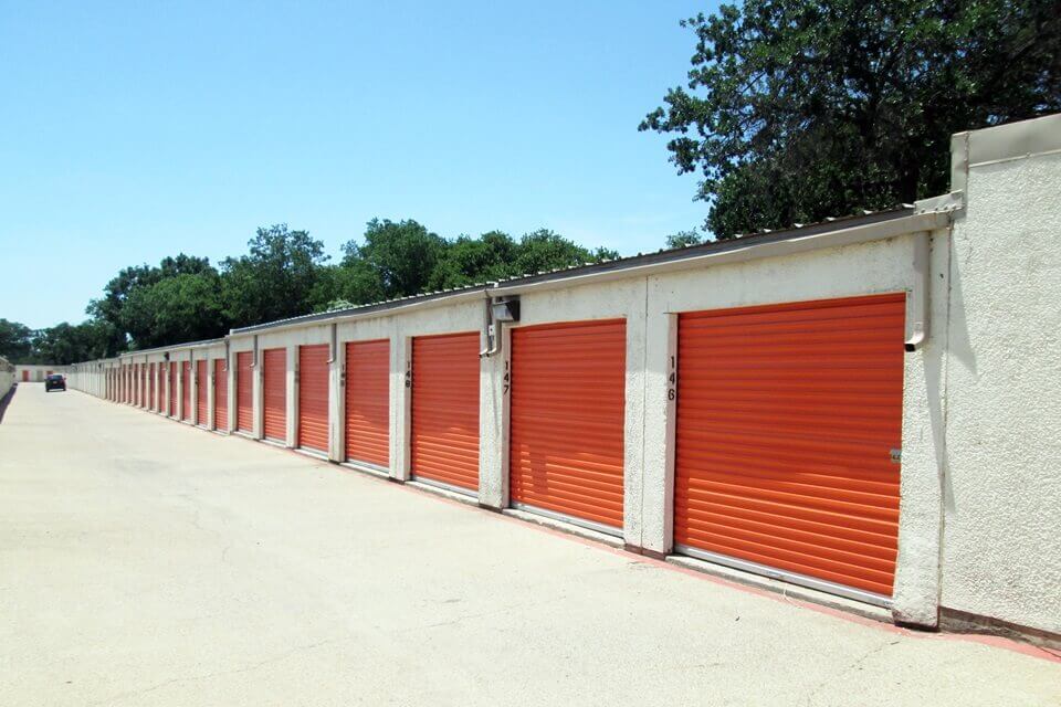 30×10 Parking Lot in Fort Worth, TX 1001 W Beach Street Fort Worth, Texas 2