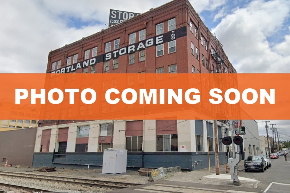 Public Storage in Portland, OR 109 SE Alder St