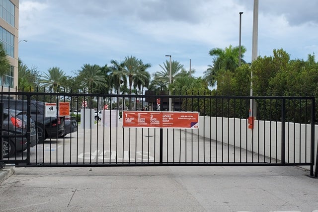 Public Storage  21288 Biscayne Blvd in Aventura, FL