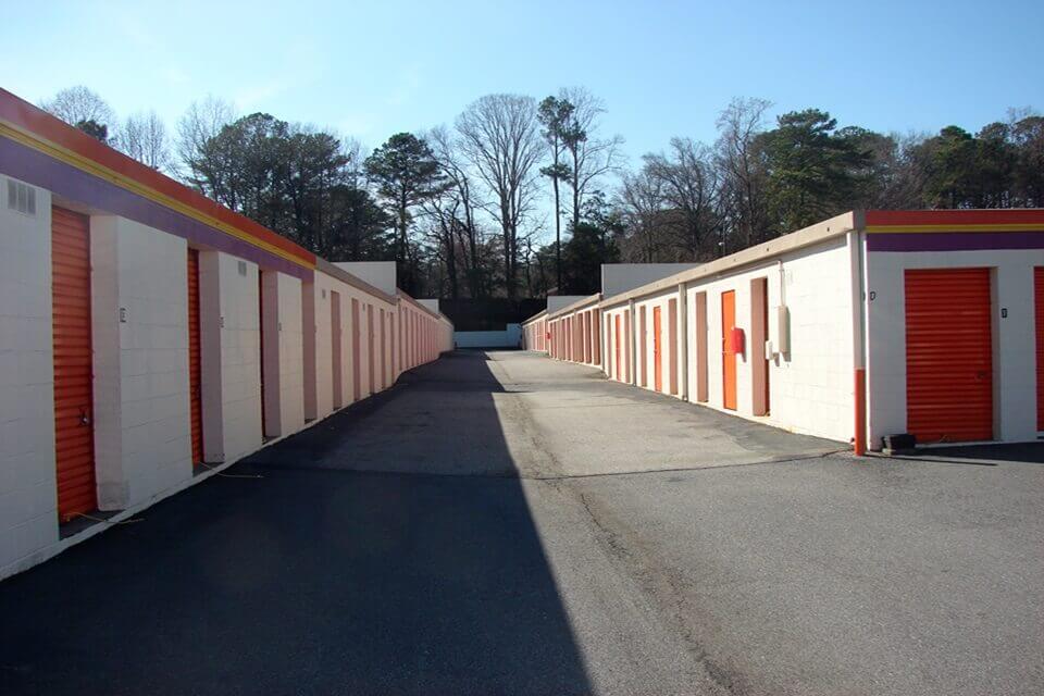 24×10 Public Storage: Garage in Marietta, GA 201 Cobb Parkway, North Marietta, Georgia 2