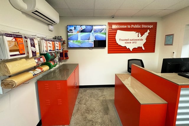 Property 755 image number 2