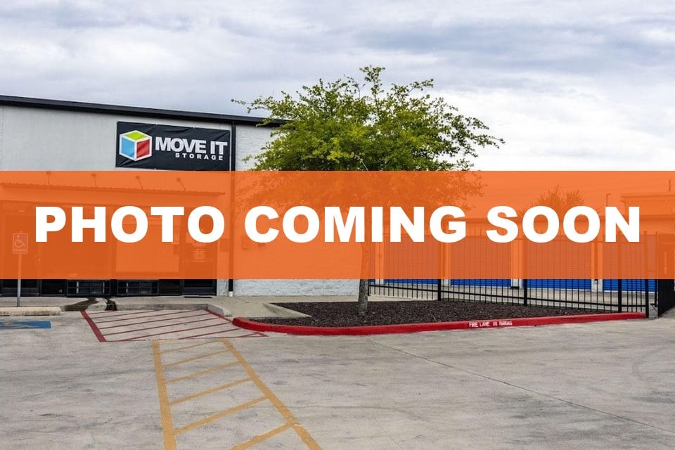 10×25 Garage in Brownsville, TX 274 Kings Hwy Ste 101 A Brownsville, Texas