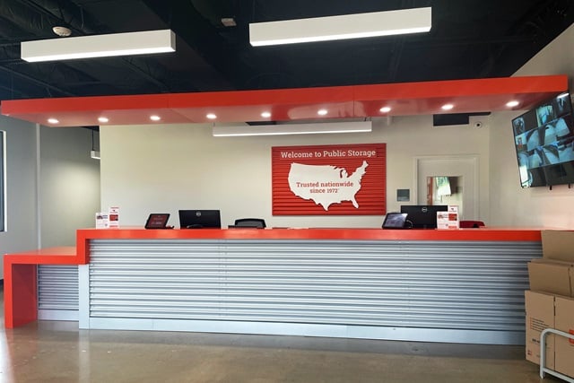 Property 761 image number 2