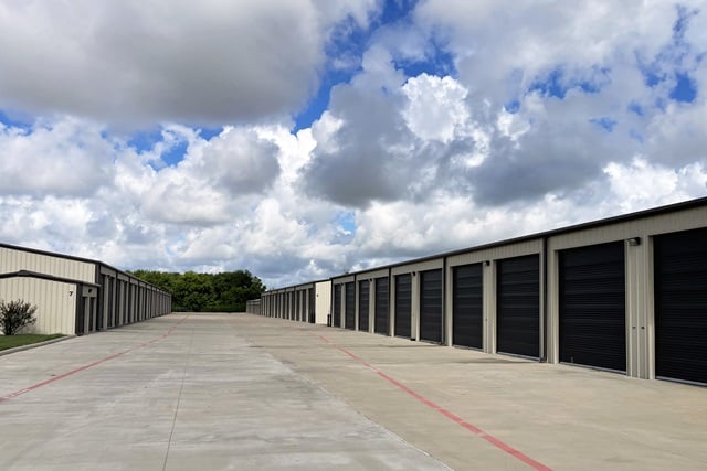 12×39 Parking Lot in Katy, TX 27748 US Highway 90 Katy, Texas 2