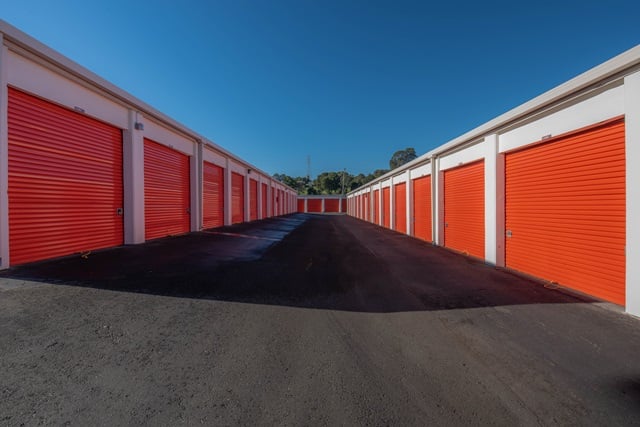 30×10 Self Storage Unit in Vallejo, CA 107 Lincoln Road West Vallejo, California 2