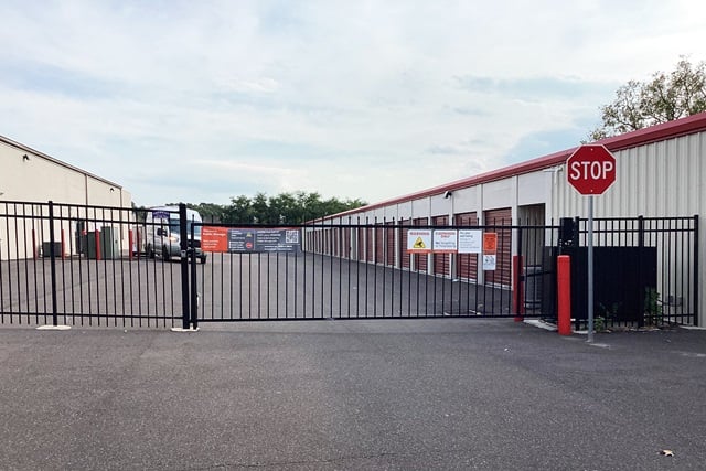 10×20 Garage in Pottstown, PA 2148 E High St Pottstown, Pennsylvania