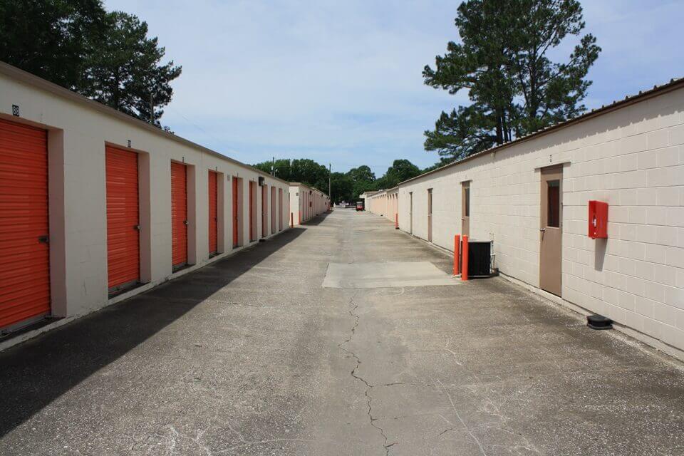 24×10 Public Storage: Self Storage Unit in Charleston, SC 6654 Dorchester Road Charleston, South Carolina 2