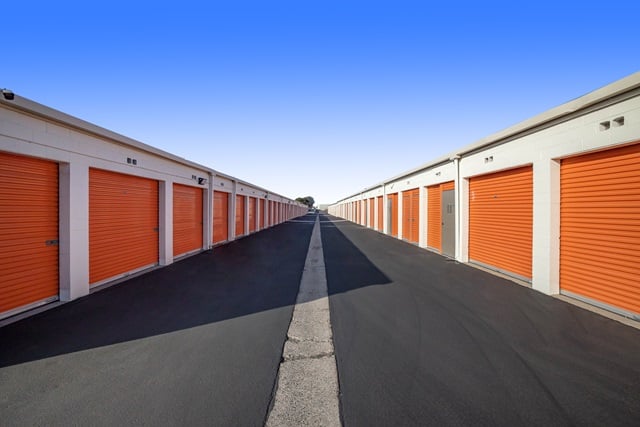 20×10 Self Storage Unit in Huntington Beach, CA 5892 McFadden Ave Huntington Beach, California 2