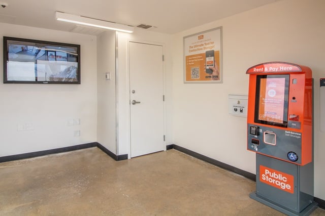 Property 785 image number 2