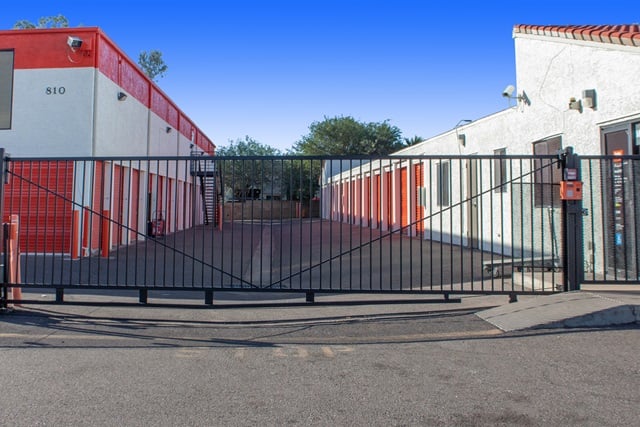 Property 787 image number 3