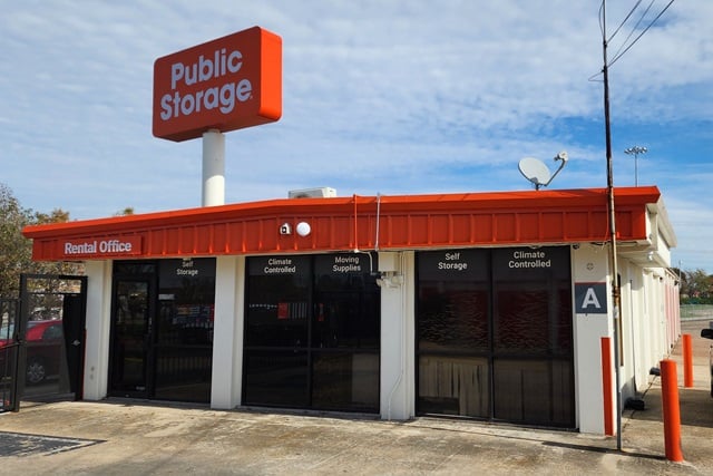 Houston TX Self Storage Near 10950 I 10 East Freeway 1 844 726