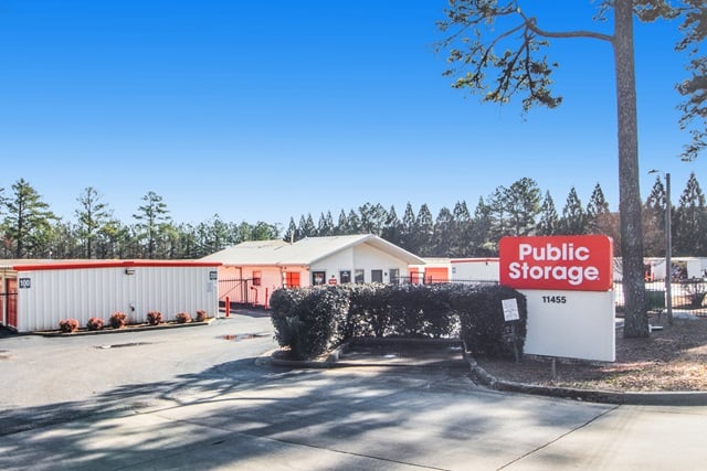 20×10 Public Storage: Garage in Alpharetta, GA 11455 Maxwell Road Alpharetta, Georgia