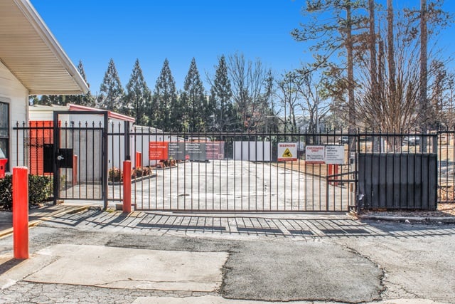 Public Storage  11455 Maxwell Road in Alpharetta, GA
