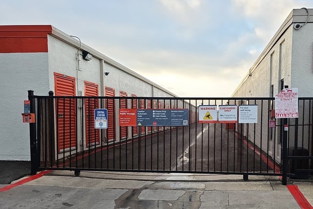 Property 806 image number 3