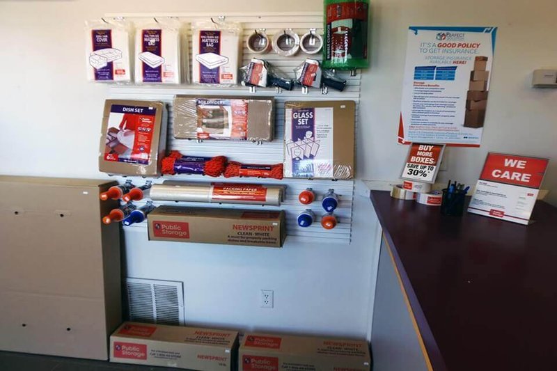 Dallas, TX, SelfStorage Near 2840 S Westmoreland Road 18447264531