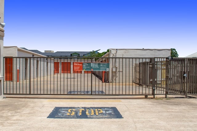 Public Storage  12915 Research Blvd in Austin, TX