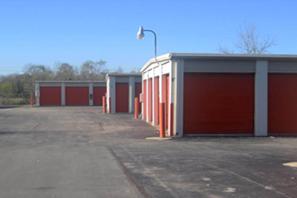 30×12 Public Storage: Parking Lot in Hazelwood, MO 6030 N Lindbergh Blvd Hazelwood, Missouri 2