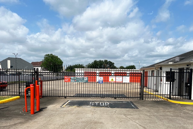 Public Storage  7770 Highway 6 South in Houston, TX
