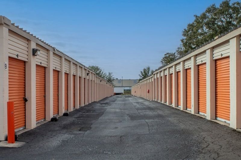 Property 841 image number 1