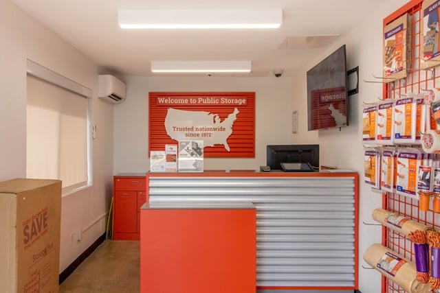 Property 841 image number 2