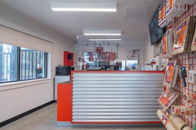 Property 843 image number 2