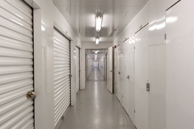 Property 852 image number 1