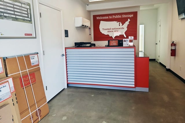 Property 853 image number 2