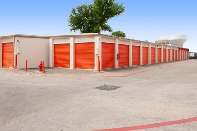 Property 855 image number 1