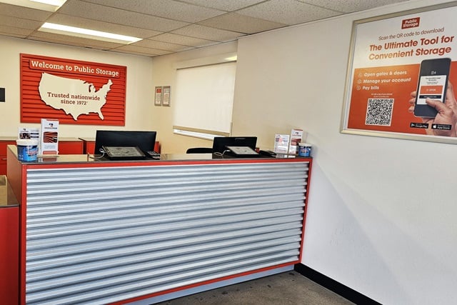 Property 860 image number 2